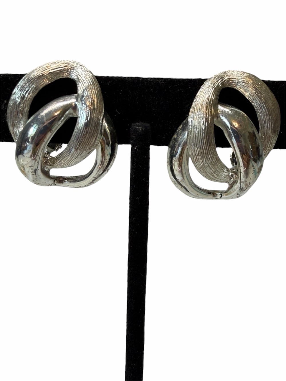 VTG Napier Signed Silver Tone Interwoven Love Knot Clip On Screw Back Earrings